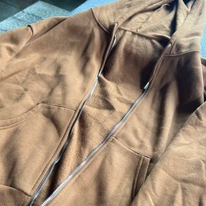 SOFT BROWN ZIP UP HOODIE